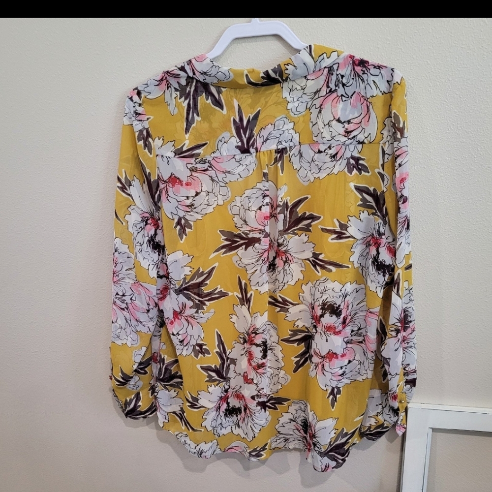 Liz Claiborne Womens SZ 1X Floral Sheer blouse and Solid Cami Set - Picture 3 of 6